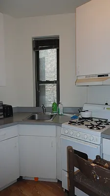 Rented by Manhattan Flats | media 51