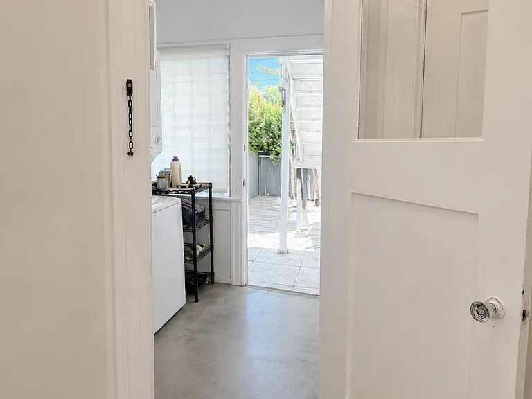 437 N Spaulding Ave — Photo 11