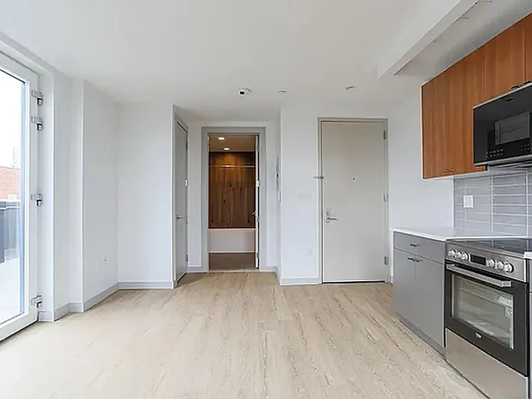 2809 Clarendon Rd #PENTHOUSE — Photo 4