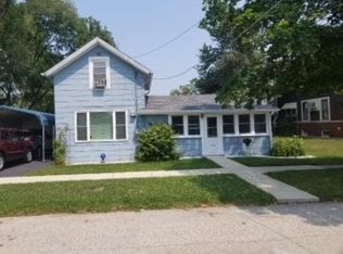 219 W 6th St, Pecatonica, IL 61063