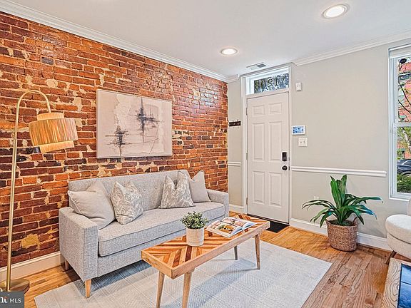 4th image of 1203 C St SE