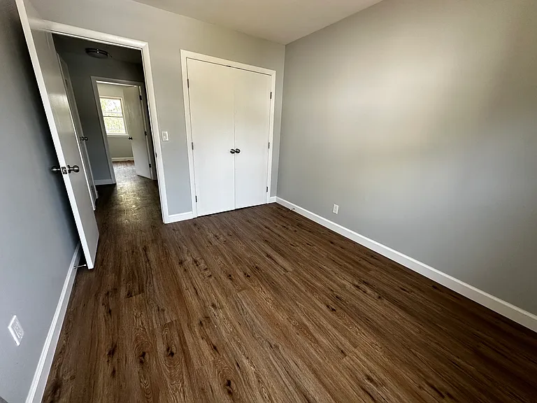1531 Harford Square Dr — Photo 8