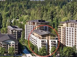 2707 Library Ln #404, North Vancouver, BC V7J0C1