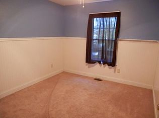 6 Winter Ln, Burlington, NJ 08016