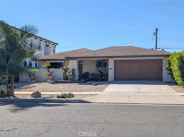 22181 Malibu Ln, Huntington Beach, CA 92646