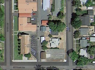 555 SW 11th St, Redmond, OR 97756