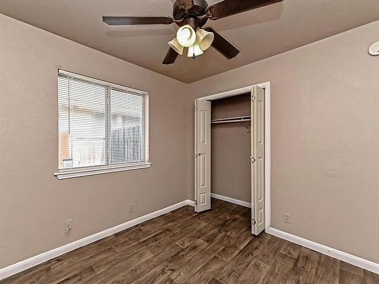 14700 Menifee St — Photo 19