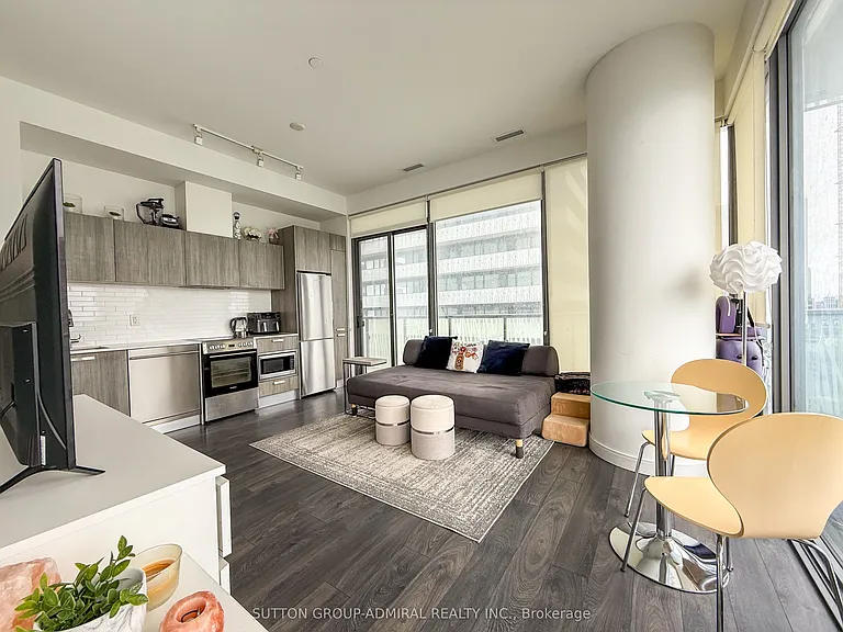 50 Charles St E #3009 — Photo 3