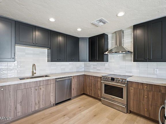 4th image of 8402 E Wilshire Drive