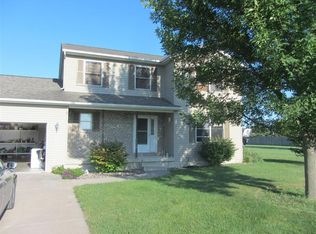 9719 86th Street Ct W, Taylor Ridge, IL 61284