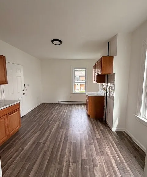 47-49 Putnam St #2 — Photo 1