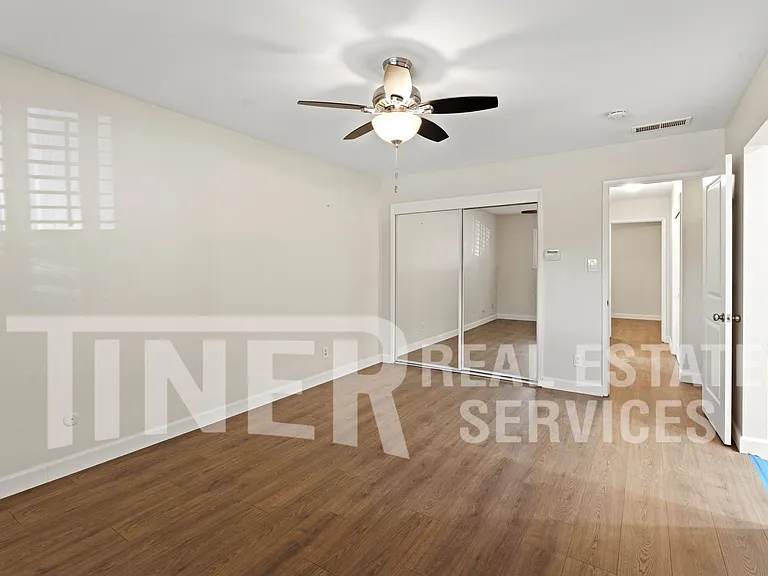 8 Saratoga Cir — Photo 13
