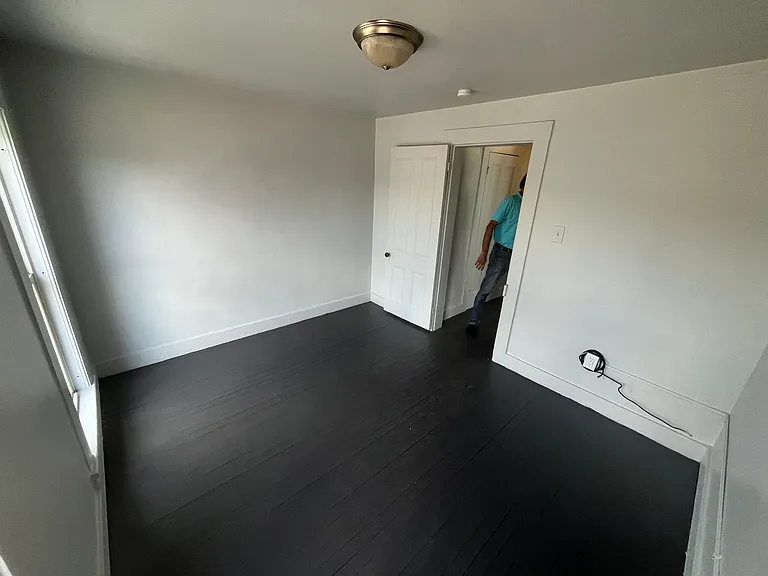 335 S Main Ave — Photo 10