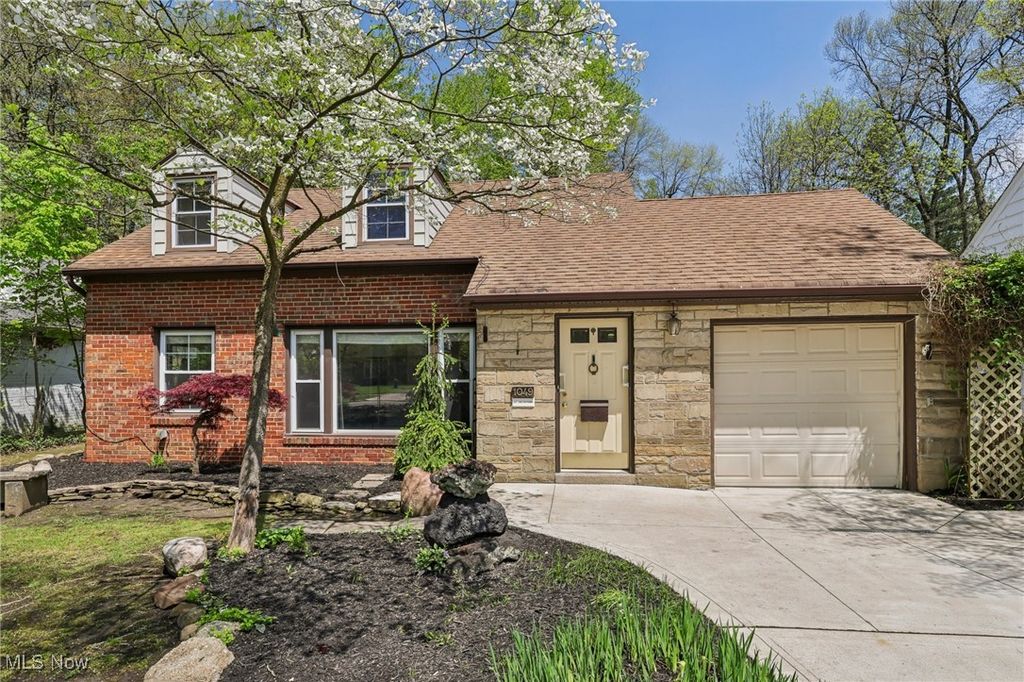 Real estate listing image