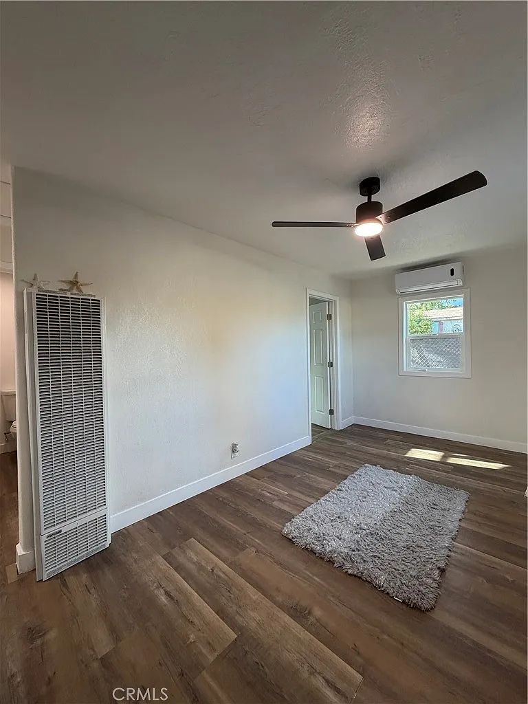2 bed, 680 sqft, $2,300 — Photo 3