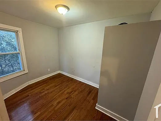 118 Cedar Ave #1 — Photo 2
