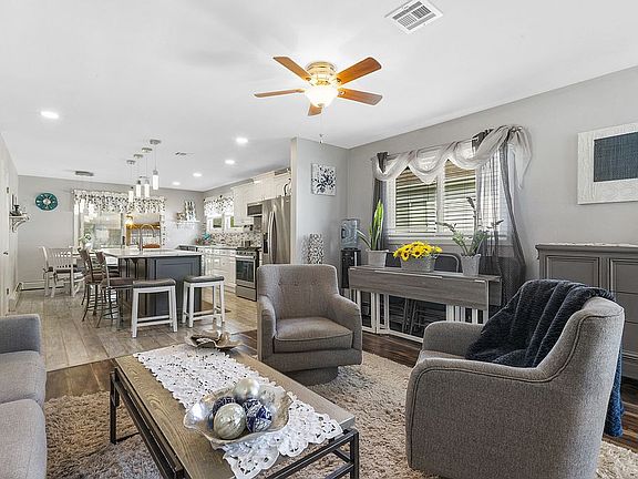 3rd image of 129 Rodhos St