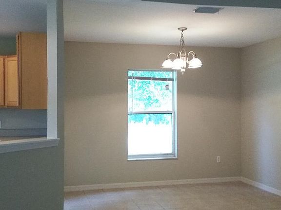 4th image of 8885 101st Ave