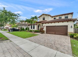 241 SE 35th Ave, Homestead, FL 33033