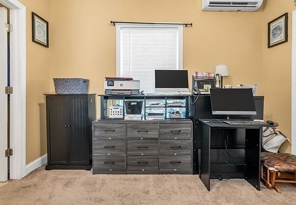 2nd image of 89 Auburn St #1