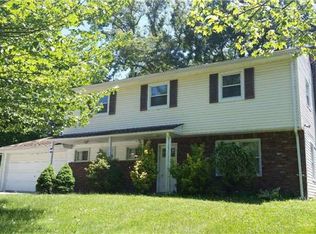 20 Rolling Hills Dr, Huntington Station, NY 11746
