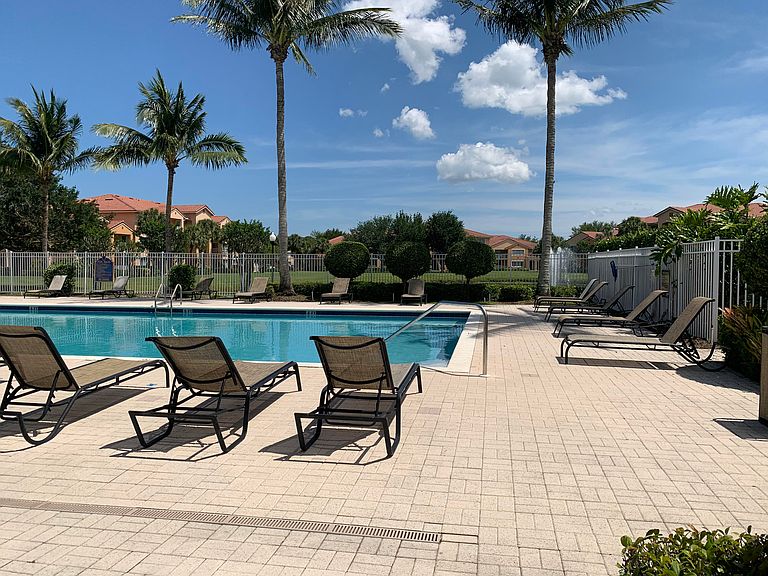 The Club At Street Lucie West Condominiums Apartment Rentals Pt Saint