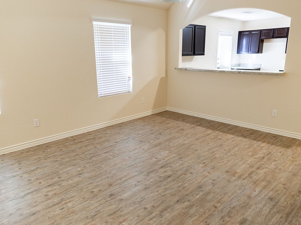 1604 E Cardinal Dr, Ennis, TX 75119 Zillow