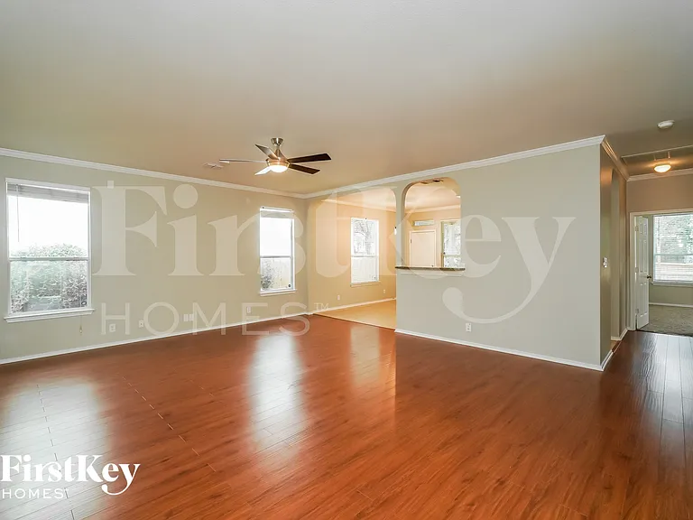 5518 Arcadia Park — Photo 4