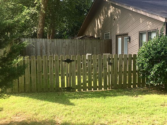 2nd image of 1128 Arnold Palmer Dr