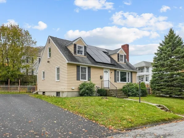 16 Otis St, Fitchburg, MA 01420