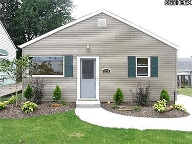 2nd image of 3278 W 141st St