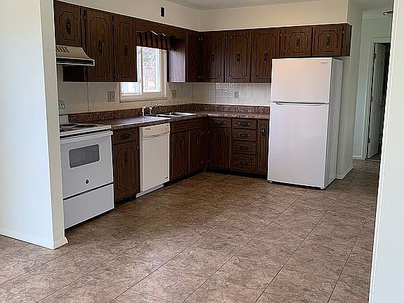 Side A kitchen 