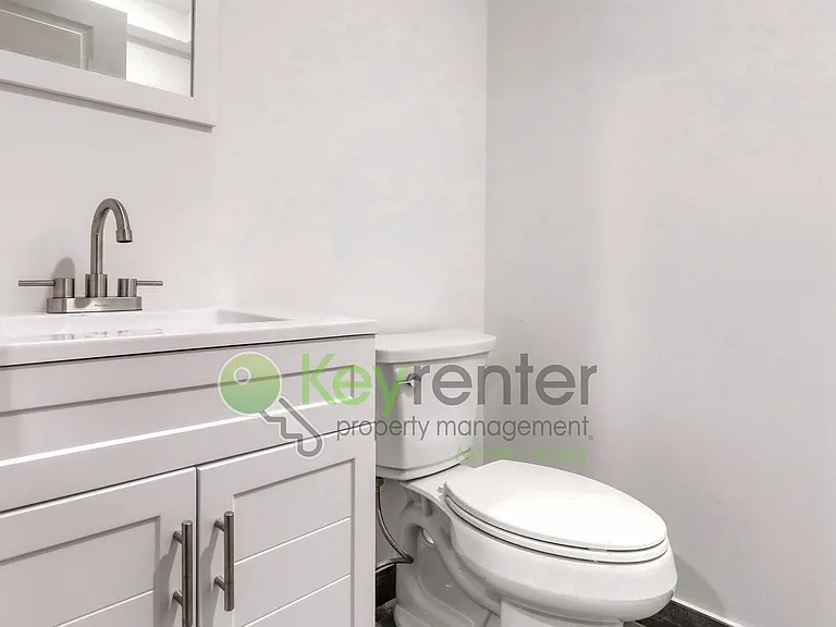176 Pennington Ave #14 — Photo 14