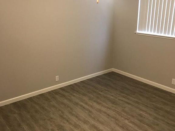 3rd image of 775 9th Ave APT 8