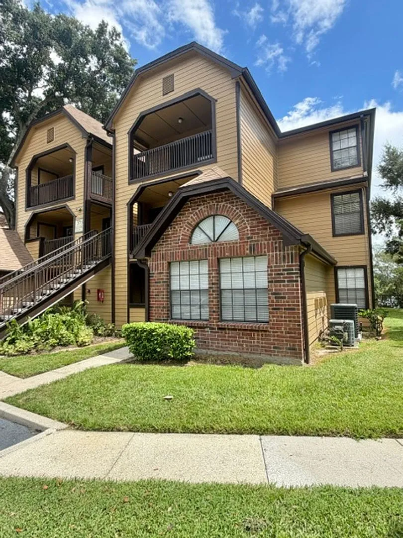 Altamonte Springs - 2 Bedroom, 2 Bathroom - $1,795.00 — Photo 2
