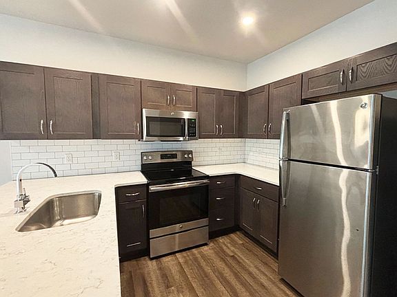 3rd image of 3240 Whitfield Ave APT 217