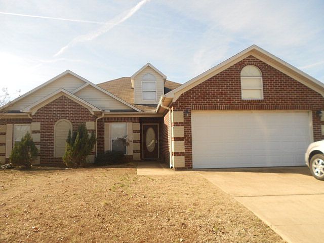 1st image of 114 Garden Terrace Dr