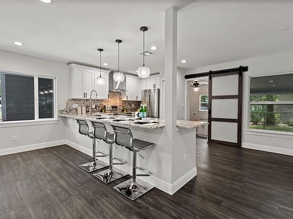 5th image of 3001 Clemwood St