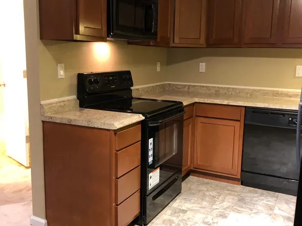 44A Shraders Ln, Irwin, PA 15642