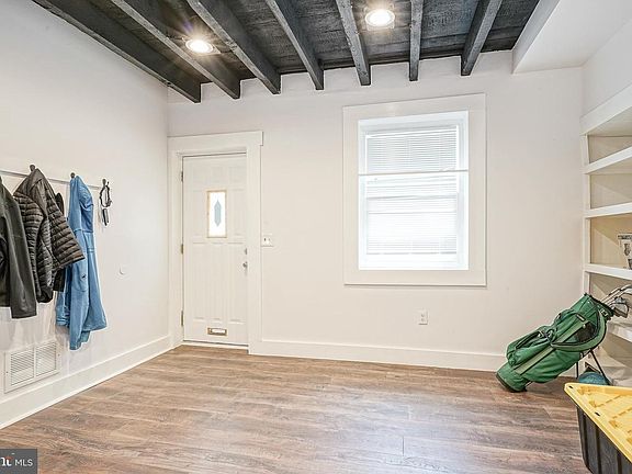4th image of 1026 N Orianna St