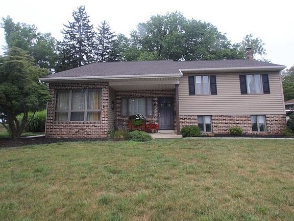 2nd image of 301 Groff Ave