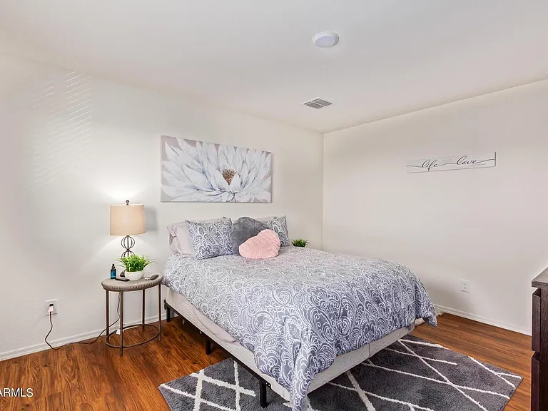 30517 N Oak Dr — Photo 16