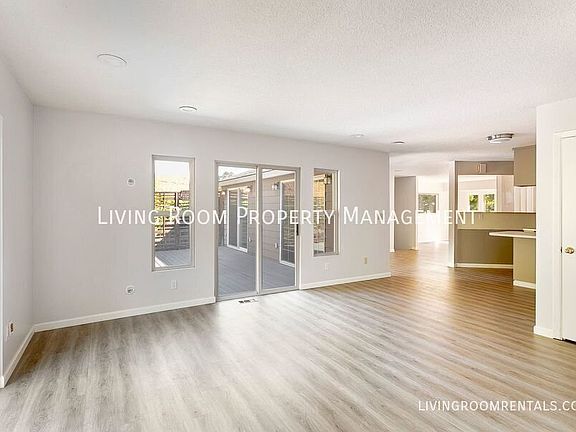 4th image of 9263 SW Brier Pl