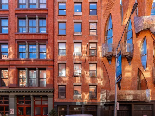 185 Franklin Street image 1 of 5