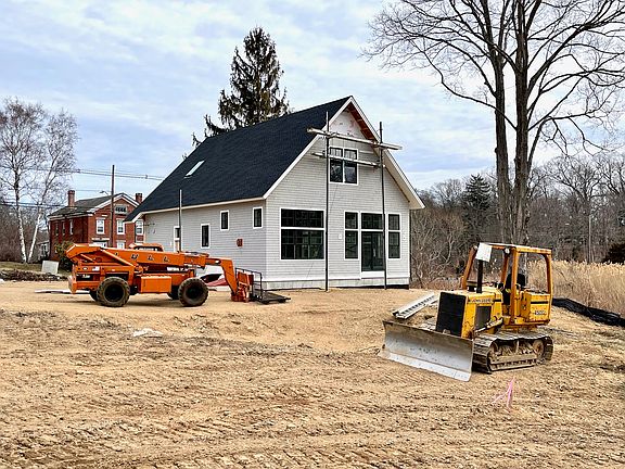 908 Boston Post Road