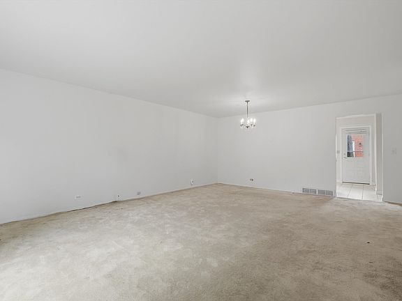5th image of 1155 Peterson Ave Unit B
