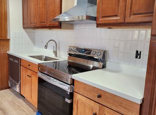 13224 SE 230th St #B, Kent, WA 98042