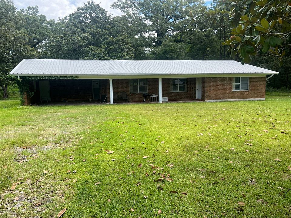 1st image of 16 D Newcomb Rd