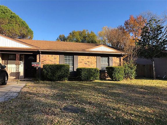 2nd image of 1402 Caladium Dr