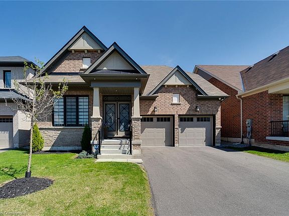 2nd image of 134 Cactus Cres